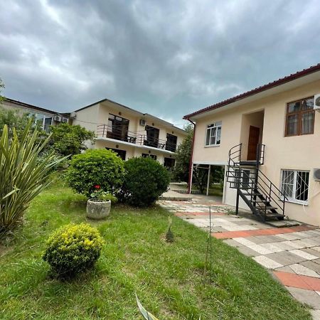 Guest House Dali Gagra Exterior foto