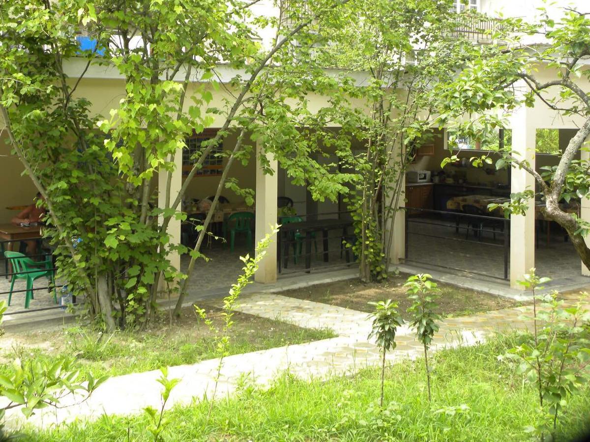 Guest House Dali Gagra Exterior foto