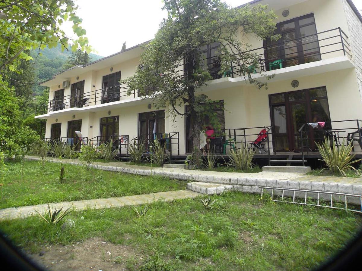 Guest House Dali Gagra Exterior foto