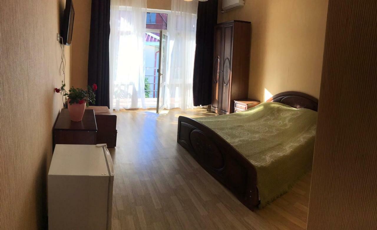 Guest House Dali Gagra Exterior foto